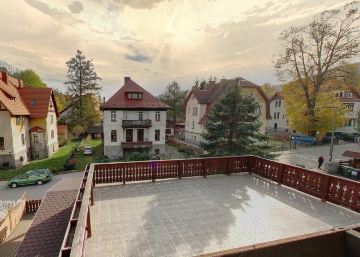 Dom Wypoczynkowy Topaz Szklarska Poreba Luaran gambar